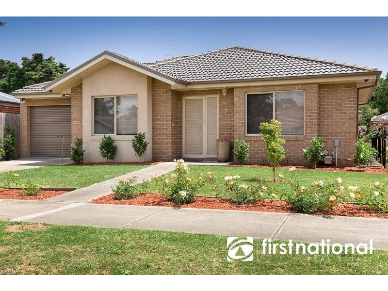 1 27-29 Rogers Street, Pakenham VIC 3810