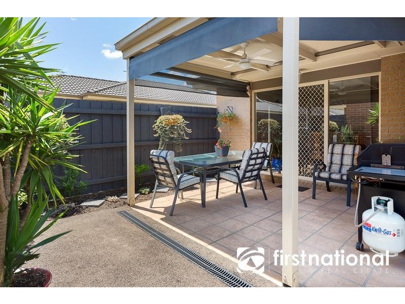 1 27-29 Rogers Street, Pakenham VIC 3810