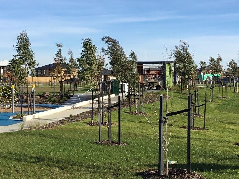 37 Bellario Circuit, Clyde North VIC 3978