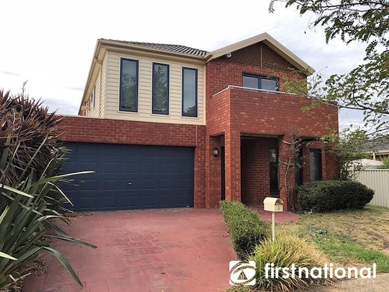 4 Latrobe Avenue, Pakenham VIC 3810