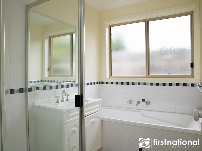 3/4 Jamieson Court, Pakenham VIC 3810