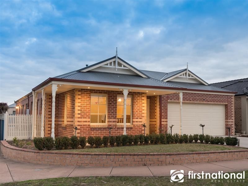 81 The Parkway, Pakenham VIC 3810