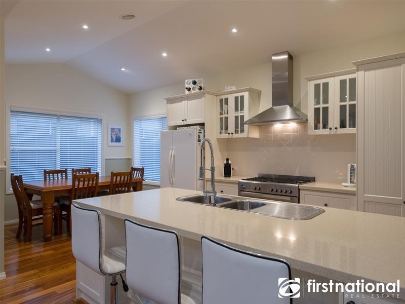 81 The Parkway, Pakenham VIC 3810