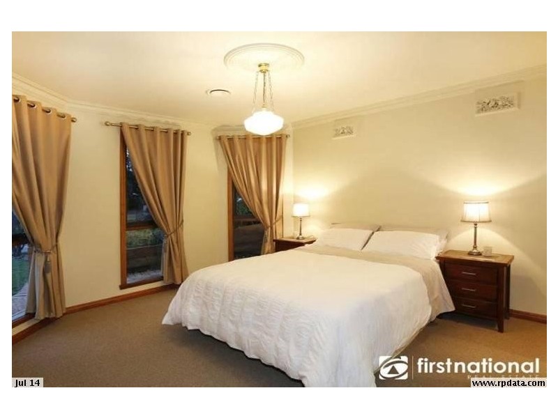 13 Howell Drive, Berwick VIC 3806