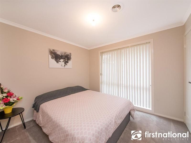 1 Manatoka Crescent, Hampton Park VIC 3976