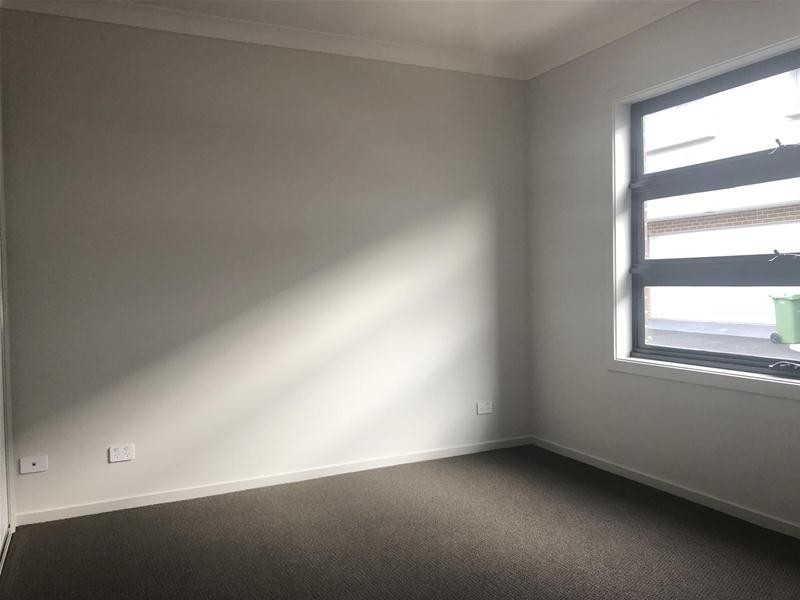 11 Ezra Crescent, Officer VIC 3809