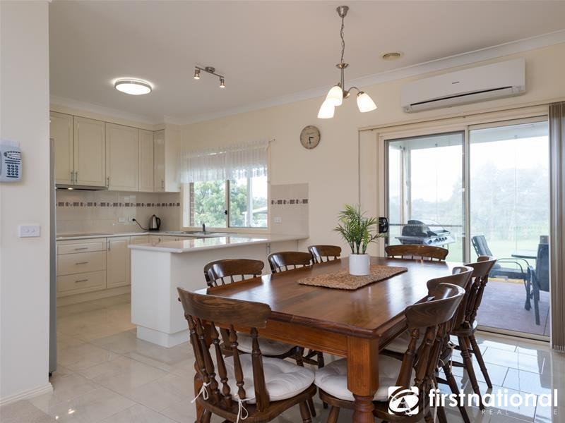 8 Gwen Meredith Drive, Bunyip VIC 3815