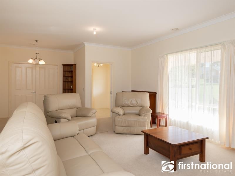 8 Gwen Meredith Drive, Bunyip VIC 3815