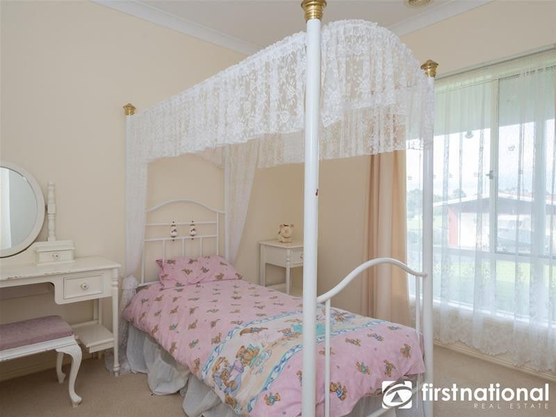 8 Gwen Meredith Drive, Bunyip VIC 3815