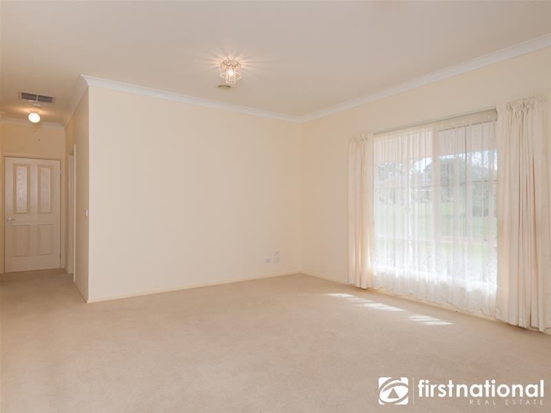 8 Gwen Meredith Drive, Bunyip VIC 3815