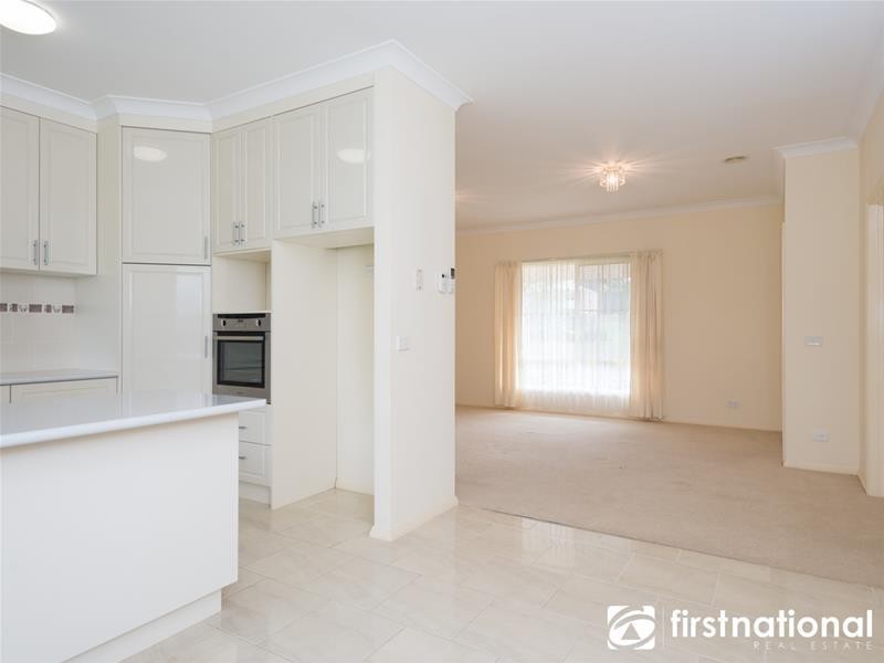 8 Gwen Meredith Drive, Bunyip VIC 3815