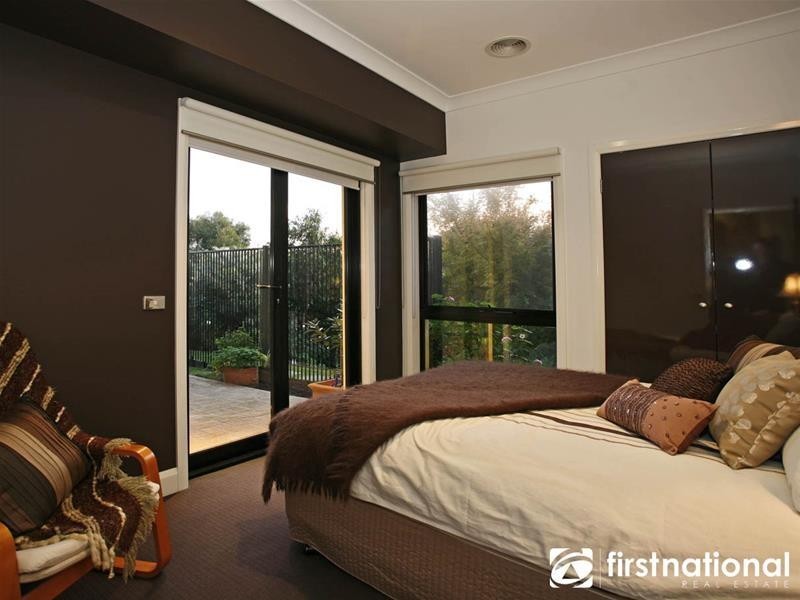 9 Natren Court, Berwick VIC 3806