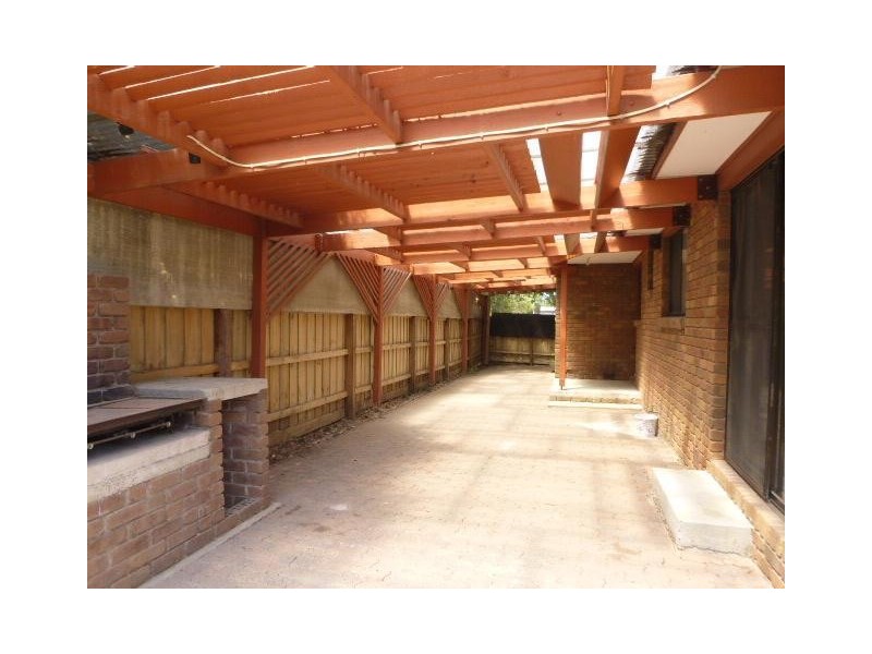 45 Strathavan Drive, Berwick VIC 3806