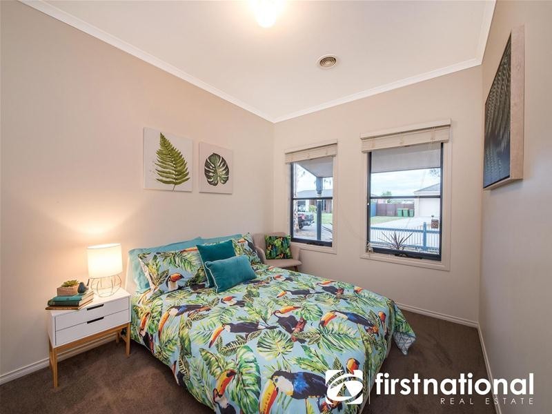 22 Mallee Circuit, Pakenham VIC 3810