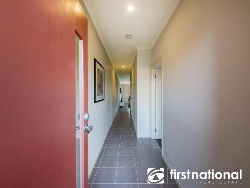 16 Haakman Way, Pakenham VIC 3810