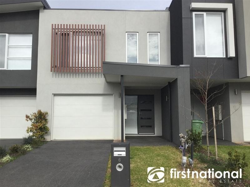 6 Debra Avenue, Pakenham VIC 3810