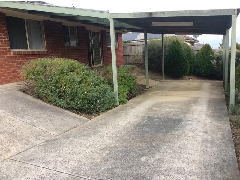 32 Silver Gum Drive, Pakenham VIC 3810