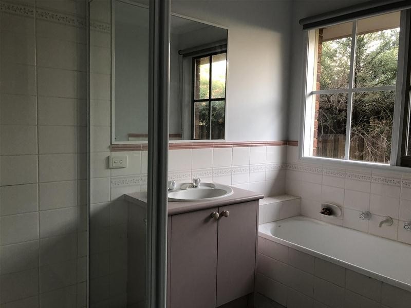 3 Wilmott Close, Berwick VIC 3806