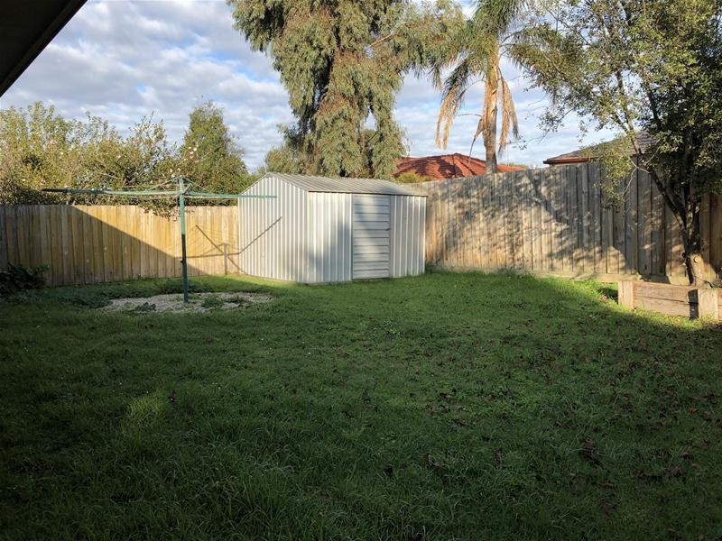 3 Wilmott Close, Berwick VIC 3806