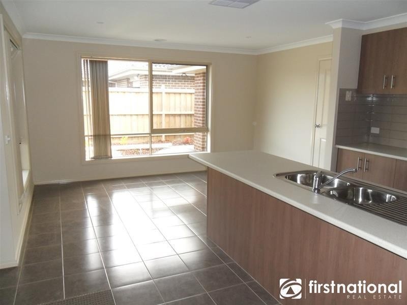 79 Thunderbolt Drive, Cranbourne East VIC 3977