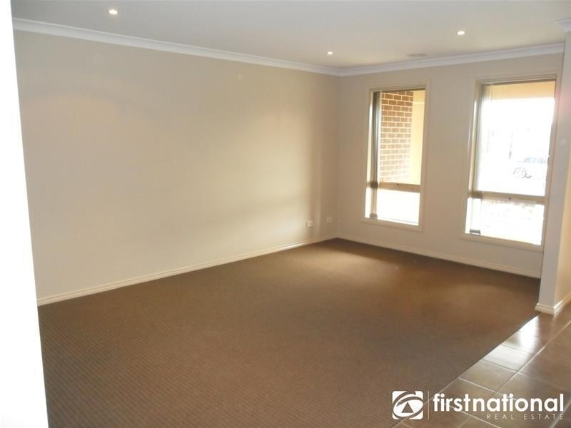 79 Thunderbolt Drive, Cranbourne East VIC 3977