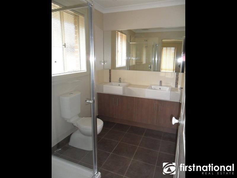 79 Thunderbolt Drive, Cranbourne East VIC 3977