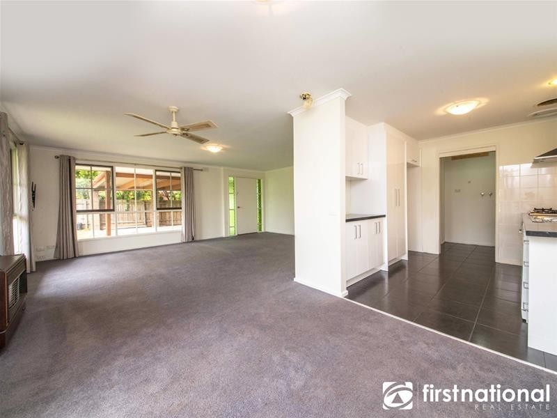 8 Mill Street, Pakenham VIC 3810