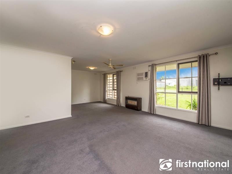 8 Mill Street, Pakenham VIC 3810