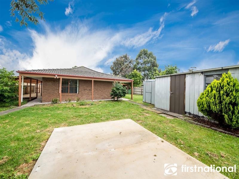 8 Mill Street, Pakenham VIC 3810