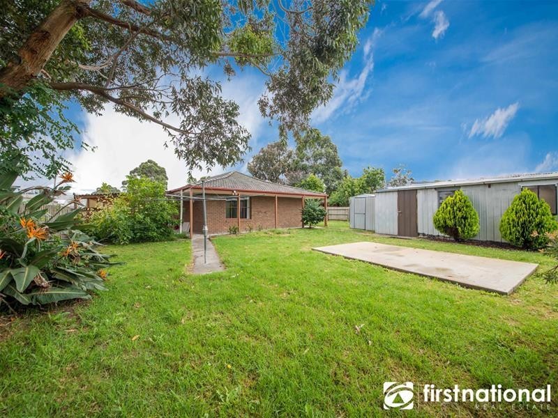 8 Mill Street, Pakenham VIC 3810