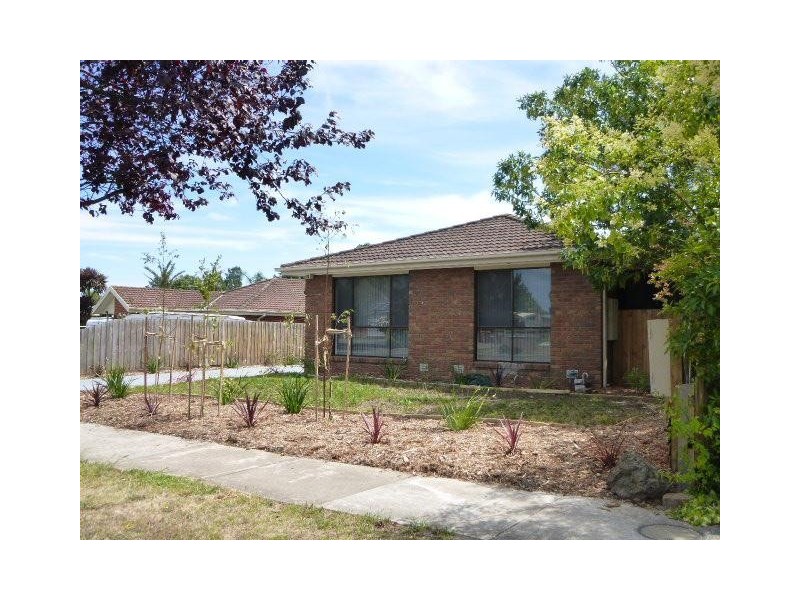 45 Strathavan Drive, Berwick VIC 3806