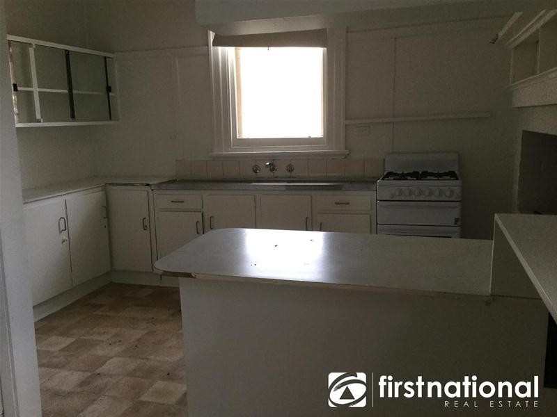 39 Main Street, Pakenham VIC 3810