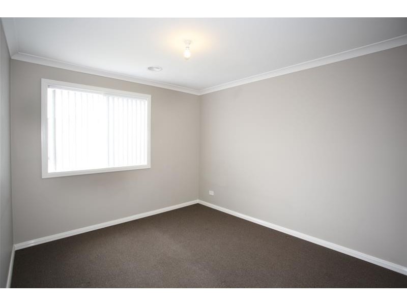 18 Lucerne Circuit, Pakenham VIC 3810