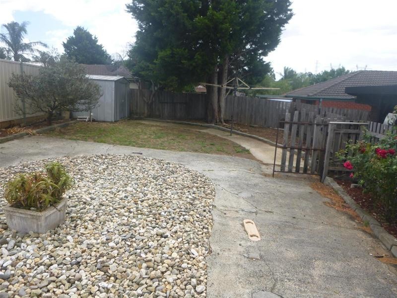 42 George Chudleigh Drive, Hallam VIC 3803