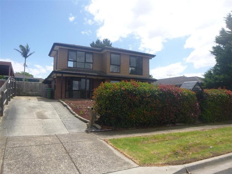 42 George Chudleigh Drive, Hallam VIC 3803