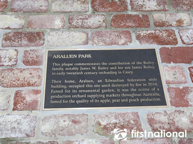 10 Araluen Rise, Narre Warren VIC 3805