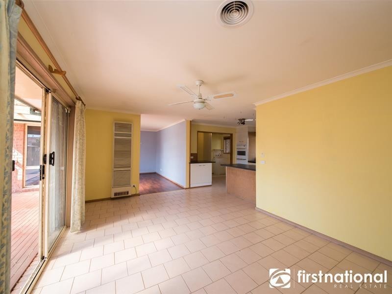 9 Broome Crescent, Cranbourne North VIC 3977