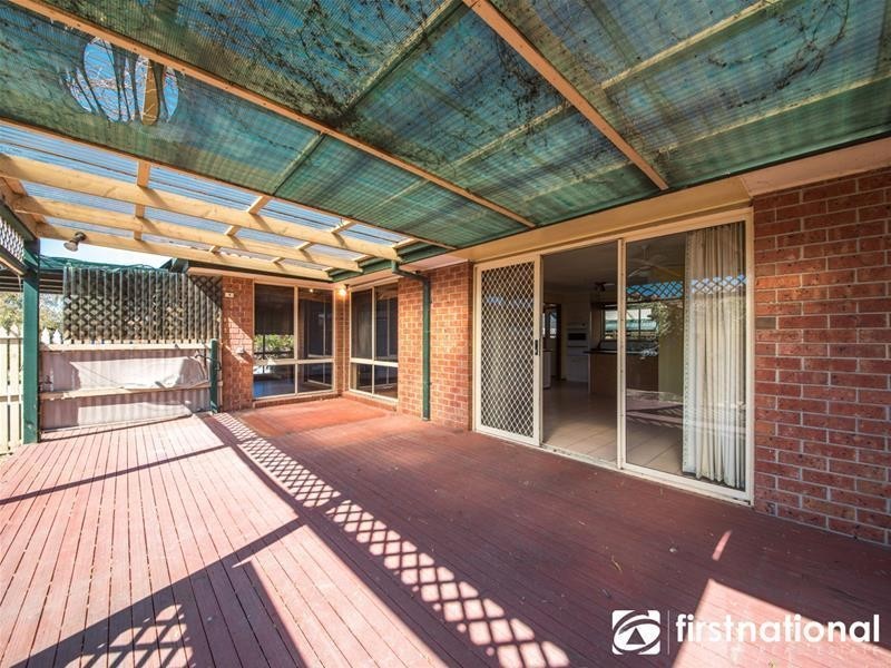 9 Broome Crescent, Cranbourne North VIC 3977