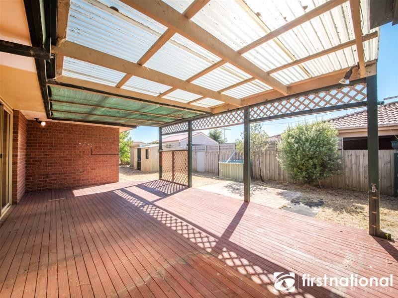 9 Broome Crescent, Cranbourne North VIC 3977