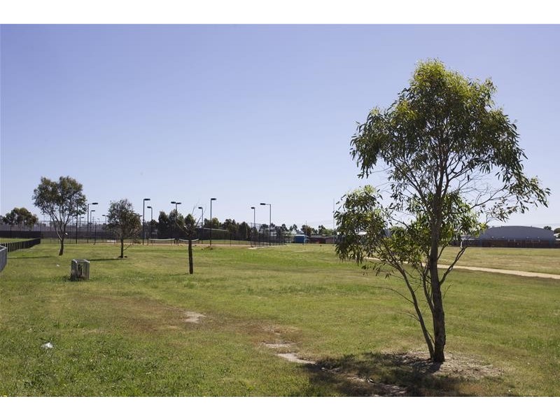 35 Filmer Crescent, Narre Warren South VIC 3805