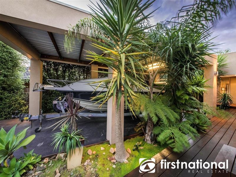 54 Balmain Drive, Berwick VIC 3806