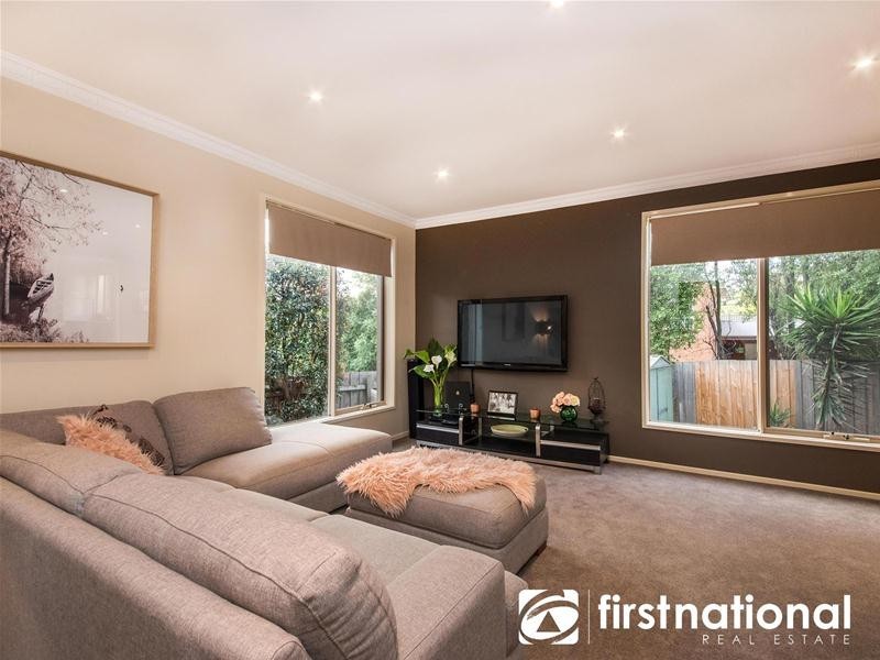 54 Balmain Drive, Berwick VIC 3806