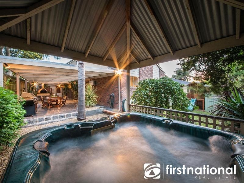 54 Balmain Drive, Berwick VIC 3806