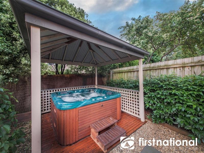 54 Balmain Drive, Berwick VIC 3806