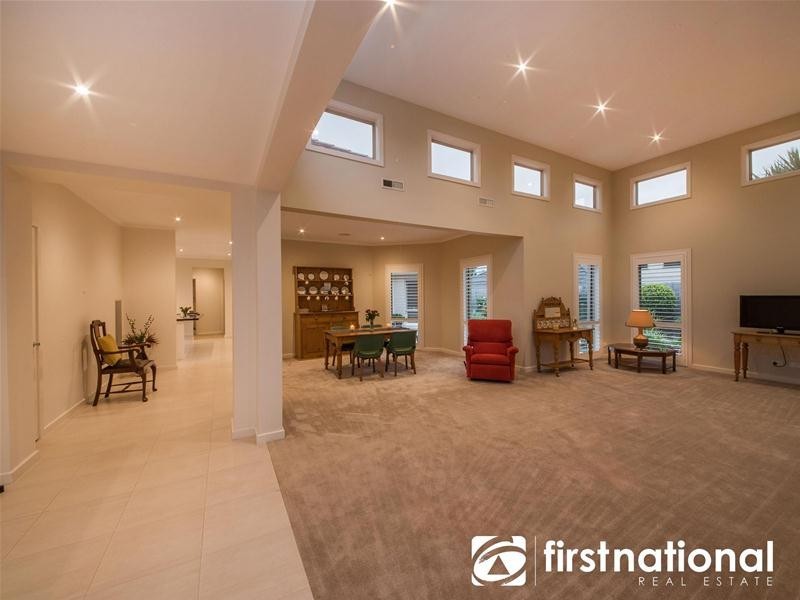 2/138 Greaves Road, Narre Warren South VIC 3805