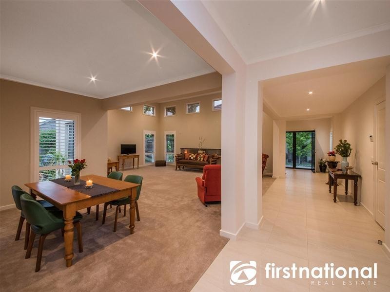 2/138 Greaves Road, Narre Warren South VIC 3805