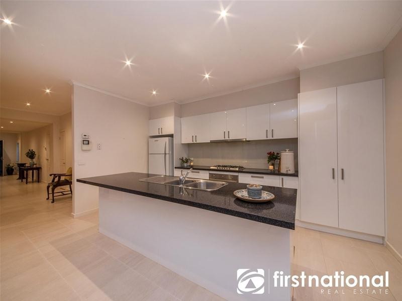 2/138 Greaves Road, Narre Warren South VIC 3805