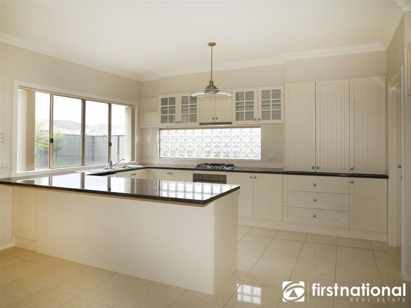 23 Adrian Drive, Pakenham VIC 3810