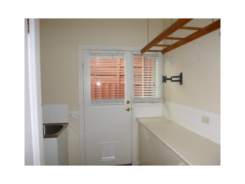 4 Furness Court, Berwick VIC 3806