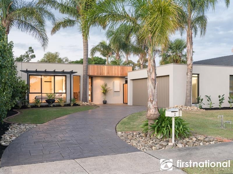2 Jacqueline Court, Berwick VIC 3806